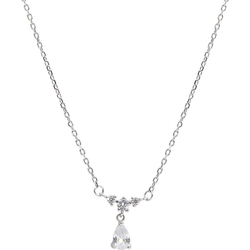 Collier pendentif papillon délicat plaqué or style fairycore_voghion.com