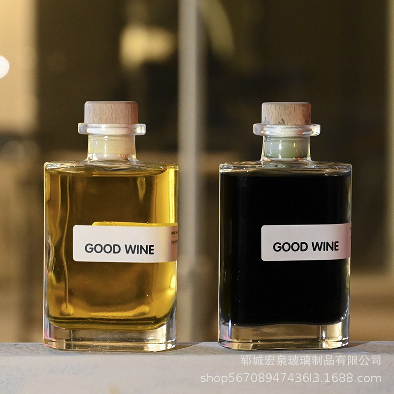 晶白料玻璃小酒瓶100ml网红酒瓶创意分装婚宴红酒果酒白酒空酒瓶