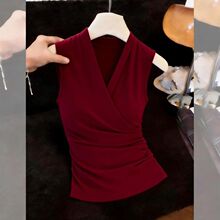�OӋ�мtɫV�I�o����䱳��Ů�ļ��¿�r�аٴ�����Ư����Ƭ�·�