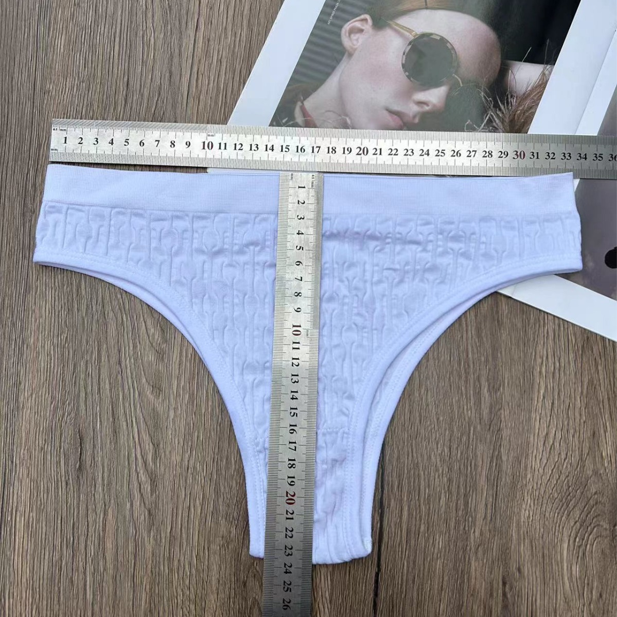 Comercio exterior cola solo mezclado sin costuras Miscelánea sexy ropa interior de las mujeres moda bikini Tanga al por mayor
