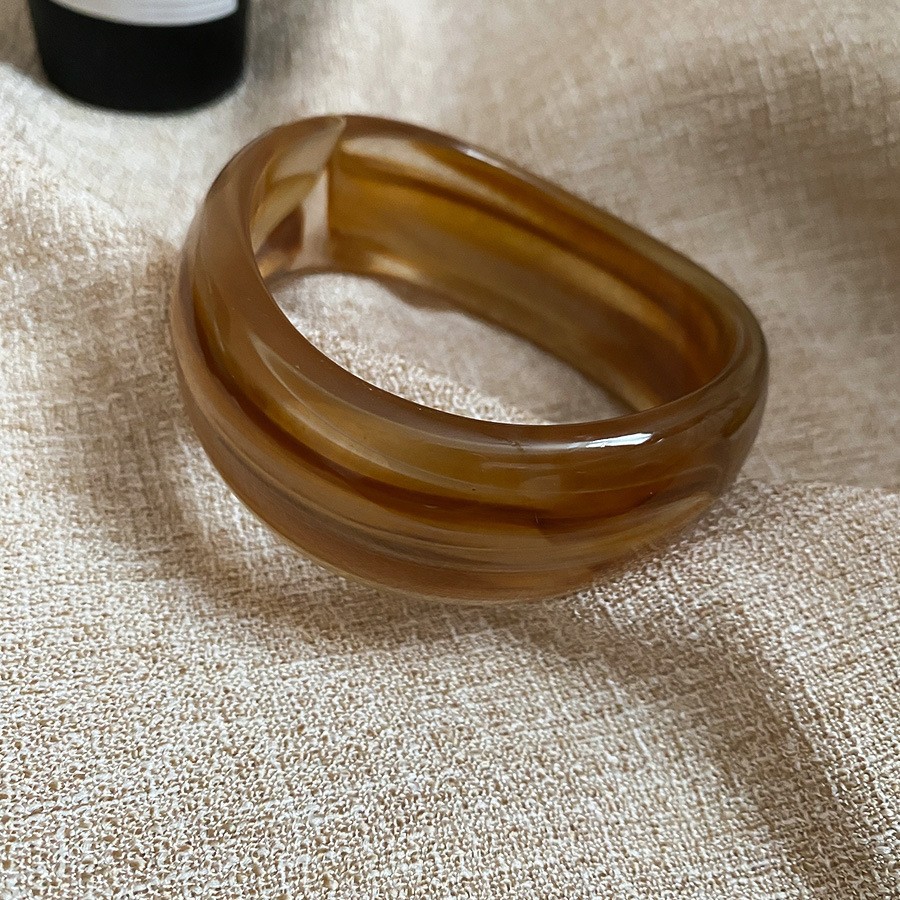 77 # Pulsera-Café poco profundo