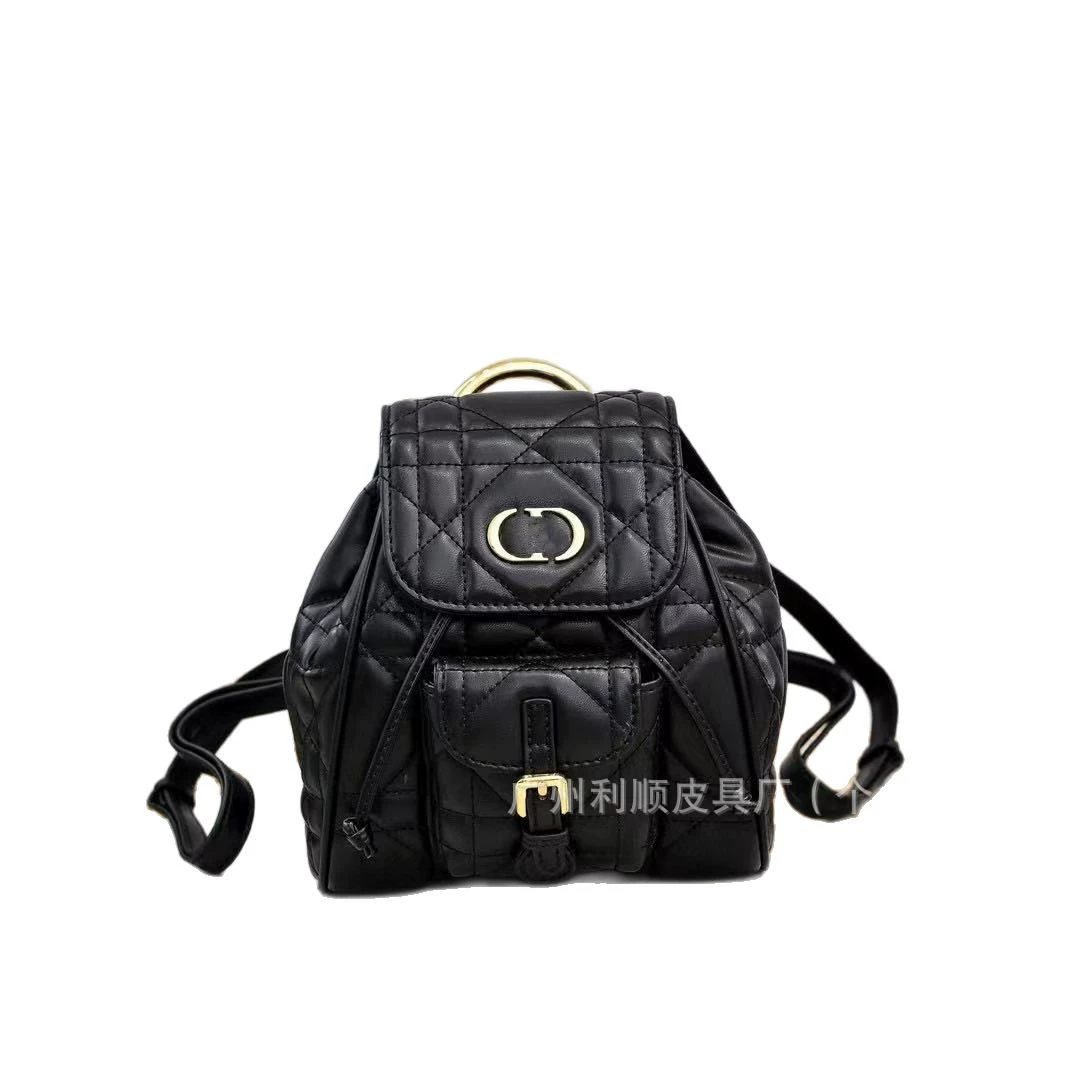 Backpack, handheld small bag for leisure, genuine leather, worn on the shoulder