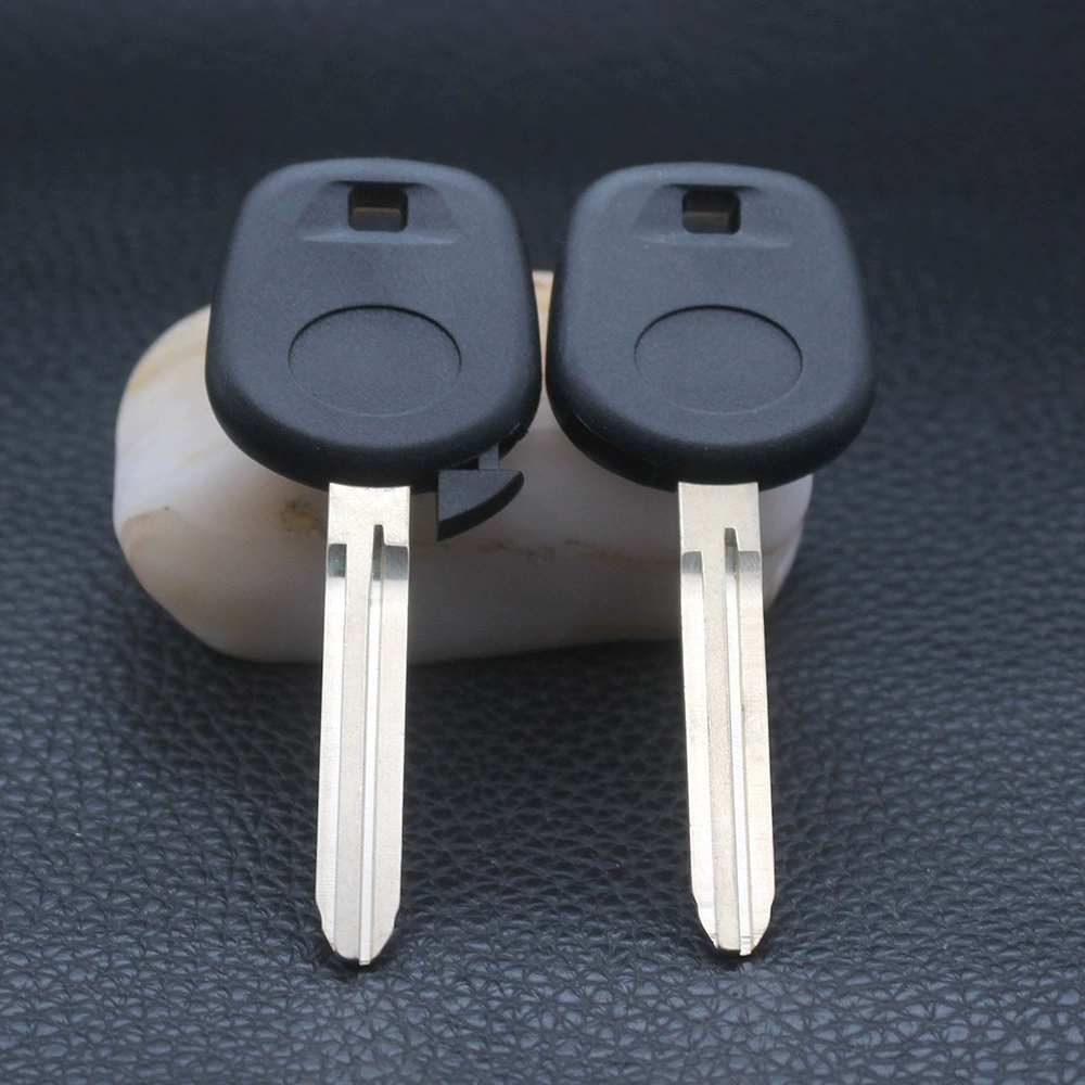 Новые ключи от машины производителя подходят для модифицированной чип-оболочки Toyota Camry с властной головкой Corolla Camry.