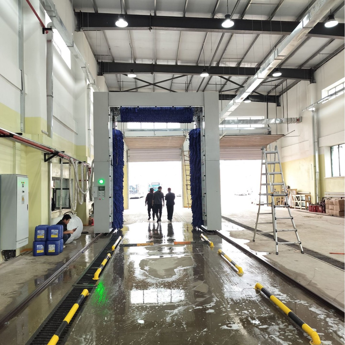 Precio del fabricante Computadora comercial grande Lavadora automática de automóviles Túnel Longmen Pasado Equipo de lavado de automóviles de autobús