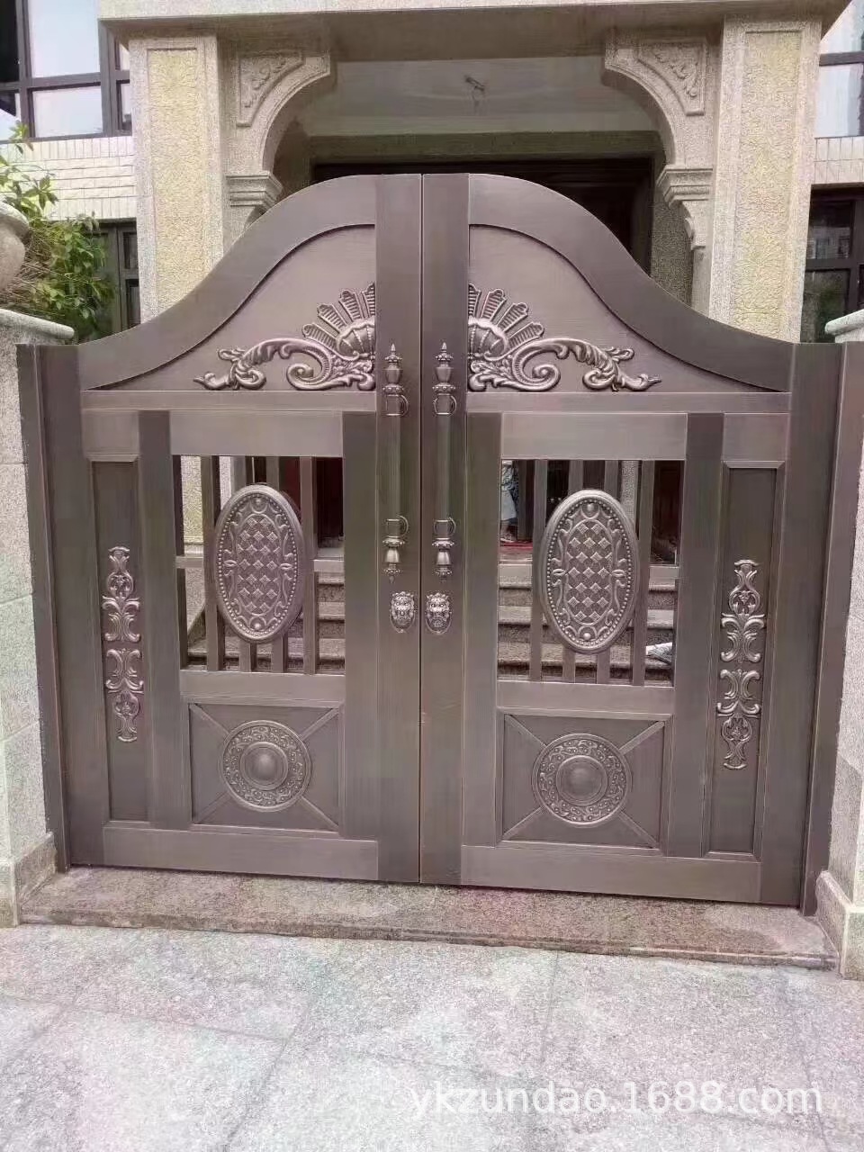 别墅庭院铜门