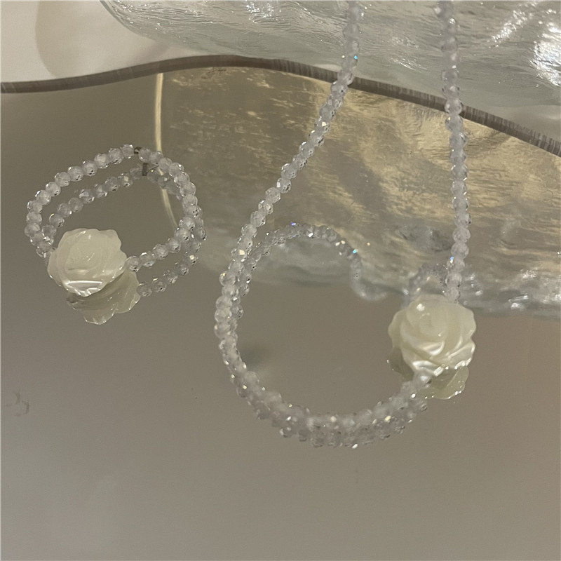 Korean Rose Flower Crystal Necklace Ring Wholesale display picture 7