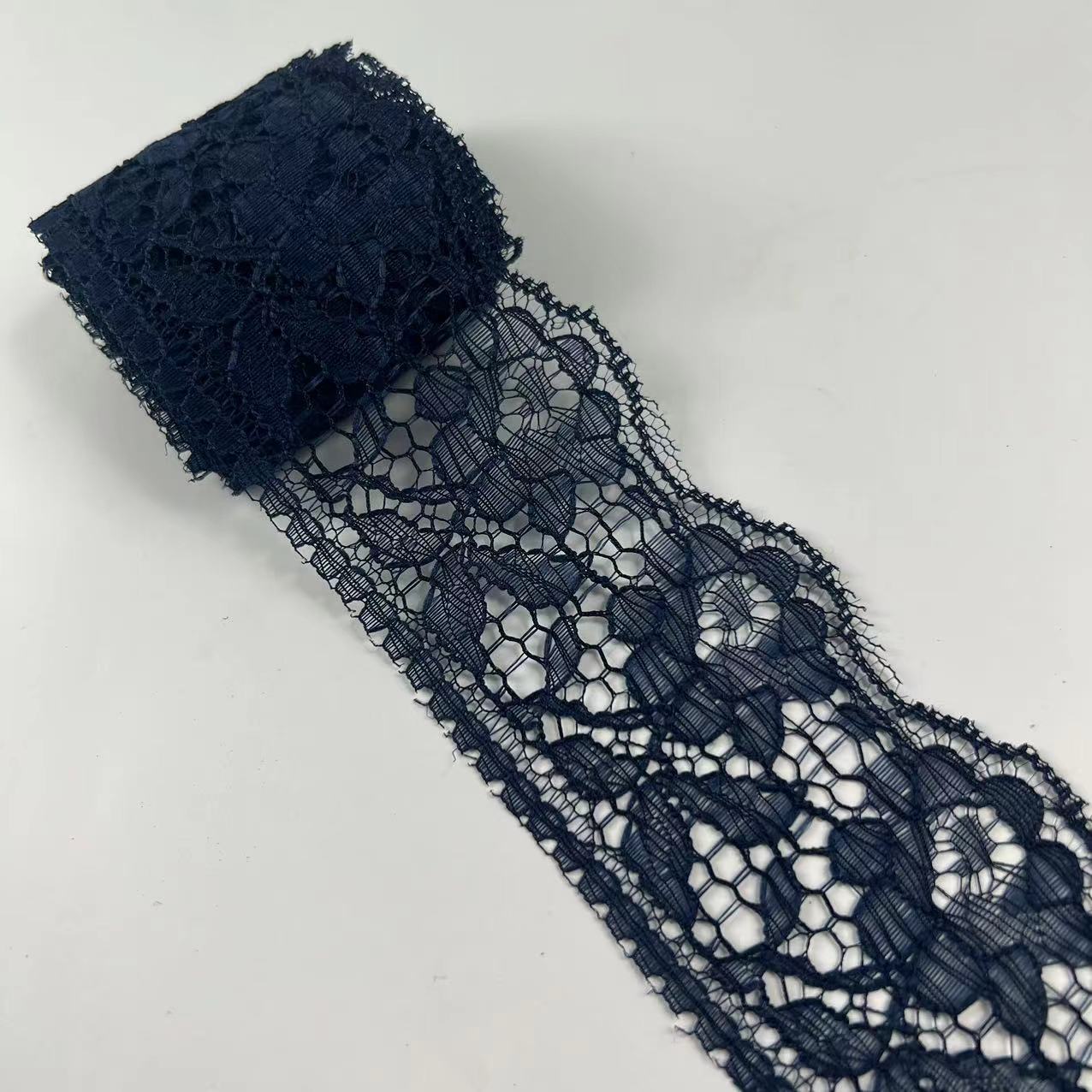 Suministro directo de fábrica 6cm encaje ropa textil para el hogar falda collar accesorios encaje color no elástico material de poliéster al por mayor