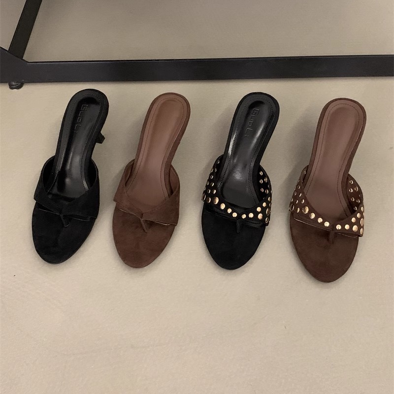 2025 New High-End European And American Style Rivet Toe Post Sandals Suede High Heel Slippers For Women Summer Outdoor_vogvips.com