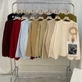 女式针织衫;毛衣;时尚休闲套装