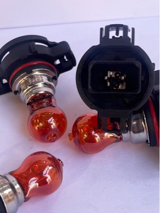 Car Halogen Lamp Psy24W Is Suitable for Audi A4La6L Roewe 750550 Mercedes-Benz Mg m Car Turn Signal Light