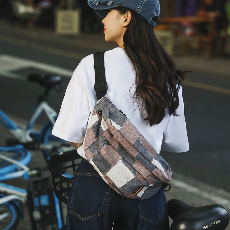 2024 nueva mochila de mensajero de color de contraste de mezclilla casual de estilo coreano de tendencia salvaje bolso de pecho de moda de viaje ligero al aire libre