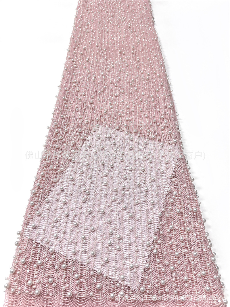 Tejido de malla de perlas hechas a mano de alto grado ondulado vertical tridimensional bordado de perlas vestido de boda tela de diseño