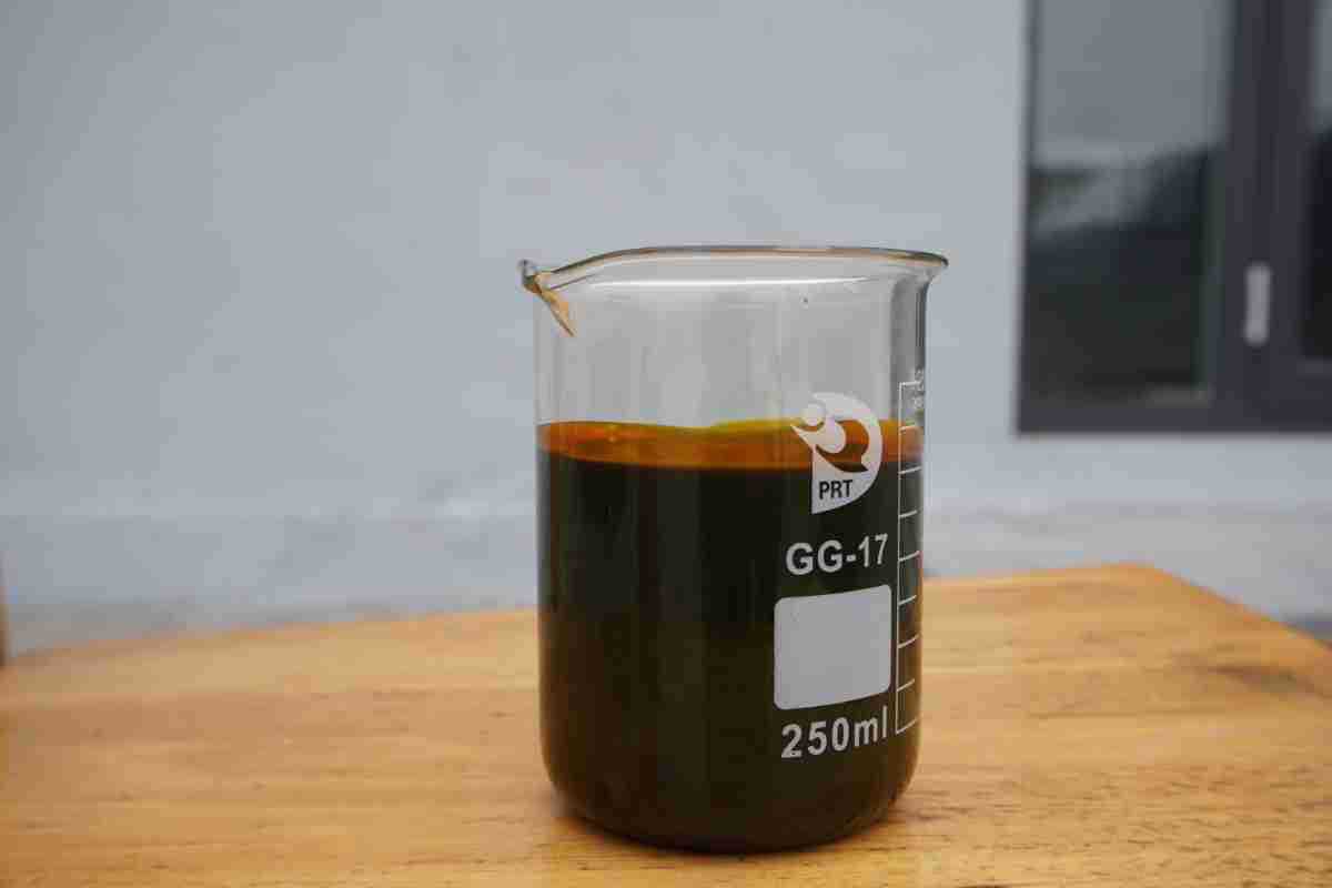 半钢胎专用油 与橡胶相容性好，操作性良好