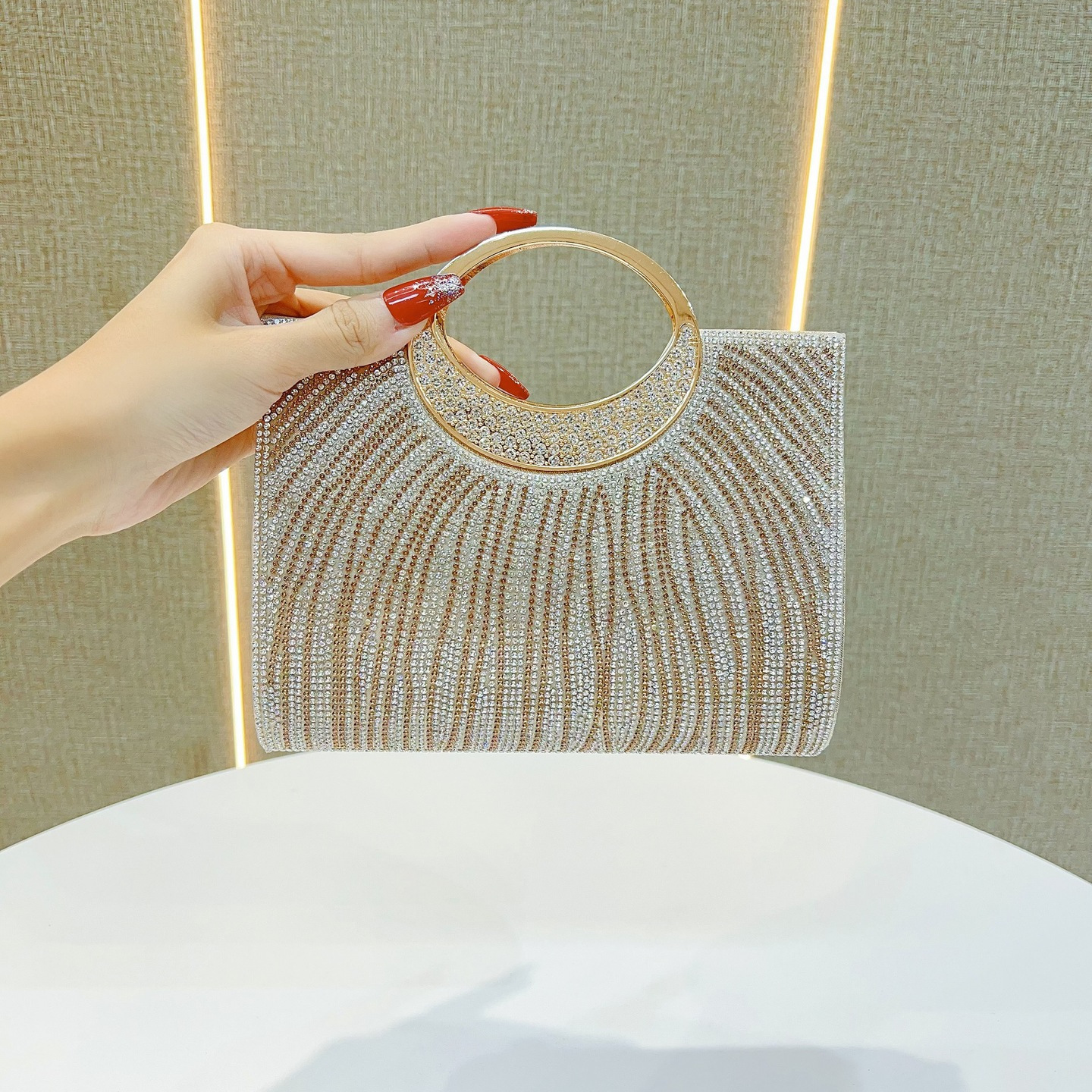Cross-Border Fashion Evening Shiny Rhinestone Handbag Wedding Bridesmaid Banquet Dress Single Shoulder Crossbody Bag_voghion.com