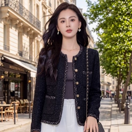 小西装;半身裙;女式衬衫