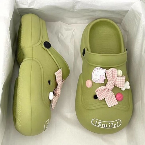 Women's Outdoor Slipper with Holes  Summer New Home Crochet Bow Low Heel Crocs Cartoon Cute Hat Shoes