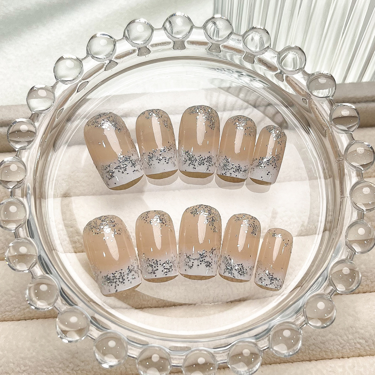 Uña de alta calidad sensación de brillo estrella de borde blanco de manicure francesa venta caliente pegatinas de uñas falsas para usar manicure