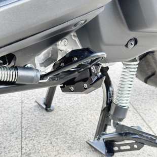 Suitable for 20-25 Yamaha Nmax155 Aluminum Alloy Cnc Side Support Pads Nmax Side Ladder Foot Pads