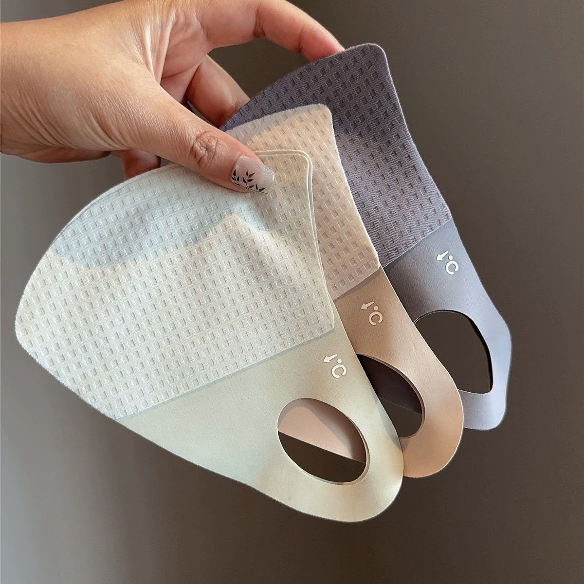 Summer Breathable Honeycomb Sunscreen Mask Women's Eye Protection Angle Ice Silk Cool Sense UV Protection High Color Value Stereo Waffle