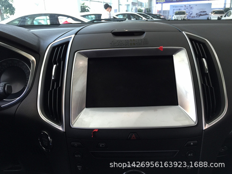 15锐界 内饰 亚铬中控导航饰框 效果2.jpg