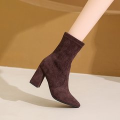 棕色短靴女高跟秋冬新款绒面小个子法式小踝靴粗跟弹力尖头瘦瘦靴