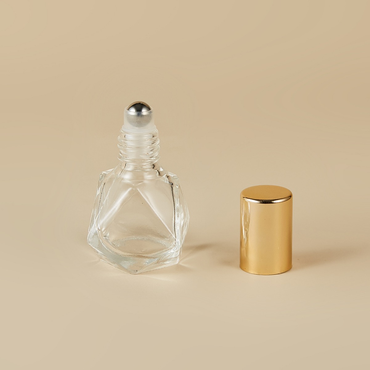 Botella de aceite esencial de vidrio de 8ML botella de cuentas en forma de estrella de cinco puntas bola botella de perfume transparente cosmética sub-embalaje botella vacía