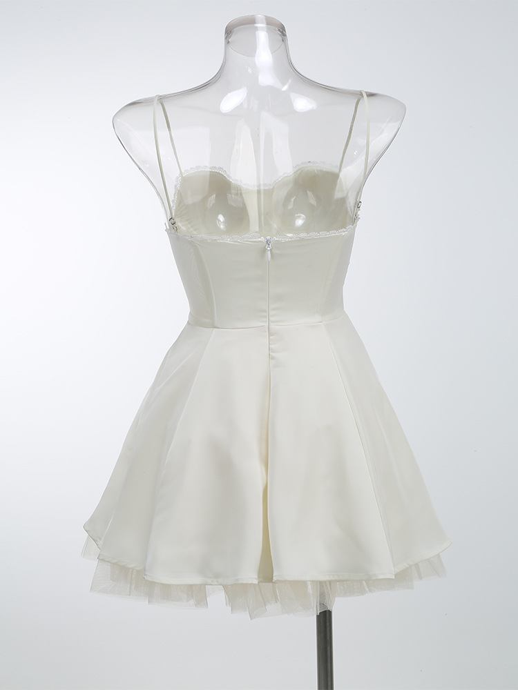 ChicShe ChicShe Robe mini d'été pour femme, sans bretelles, rembourrée, duveteuse, élégante et haut de gamme, doublée de maille._voghion.com