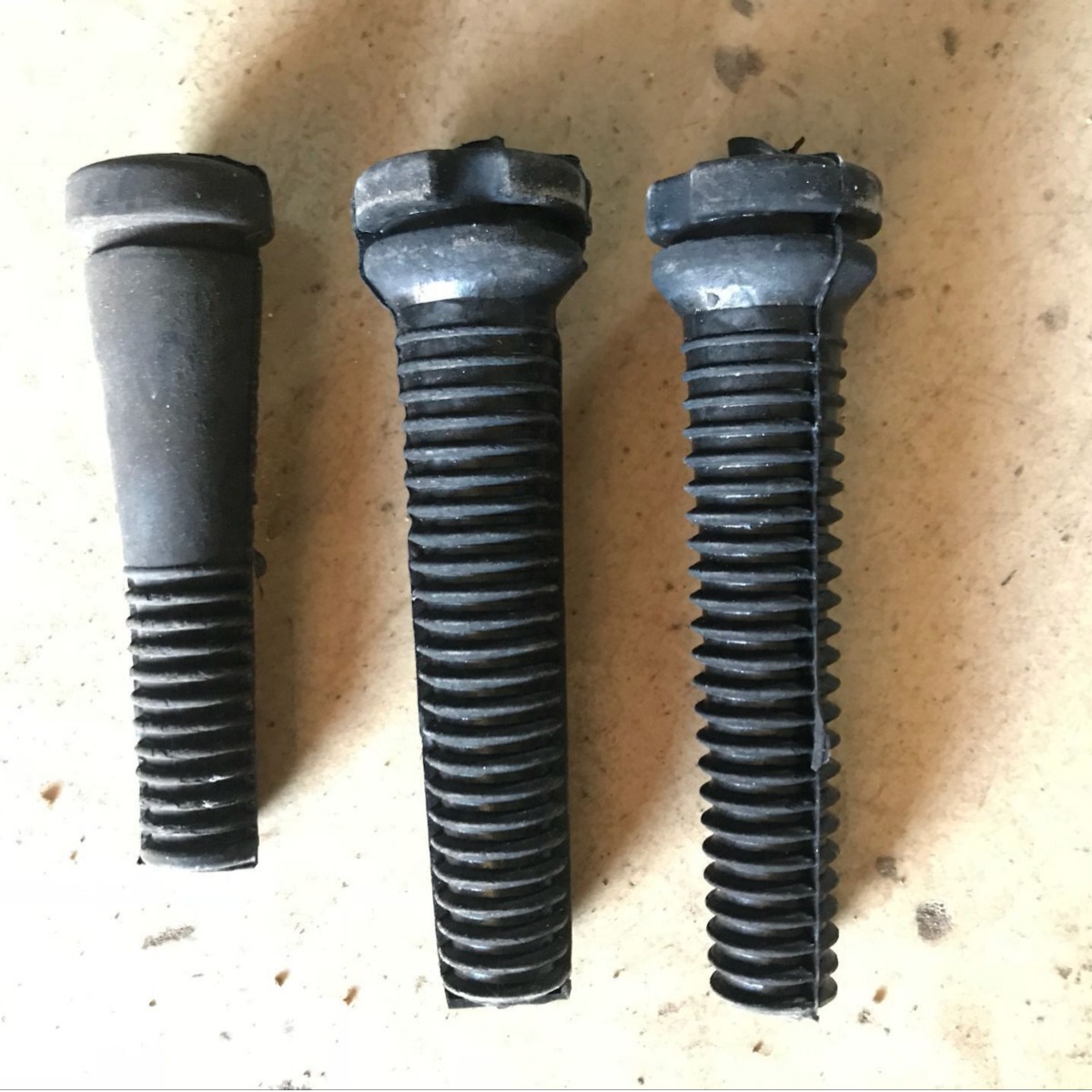 家禽脱毛机橡胶棒 卧式脱毛机牛筋胶棒 各种鸡鸭脱毛机配件