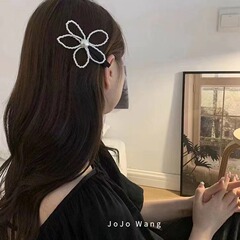 韓国版の気質の真珠の大きい花のヘアピンの女性の側の前髪は後頭部の高級感のカモの口を挟んで飾ります。