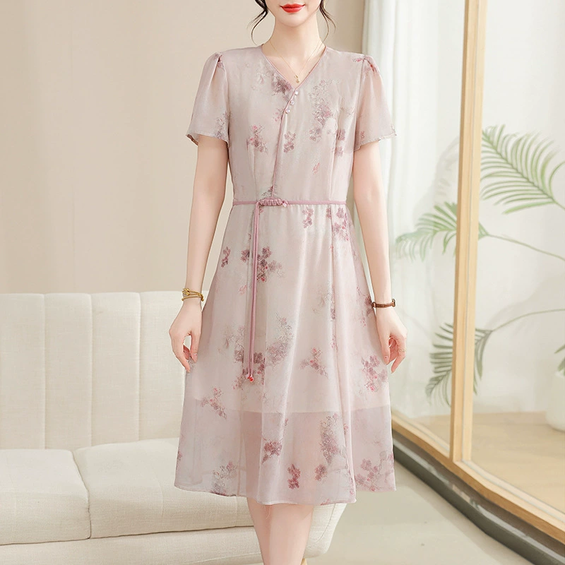 Летнее шифоновое платье для мамы среднего возраста, модная и благородная новинка 2025 года, летняя юбка с короткими рукавами в национальном стиле для среднего и пожилого возраста.