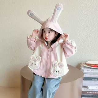 2026新款女童春装外套小童洋气女宝宝宝春秋连帽儿童卡通上衣
