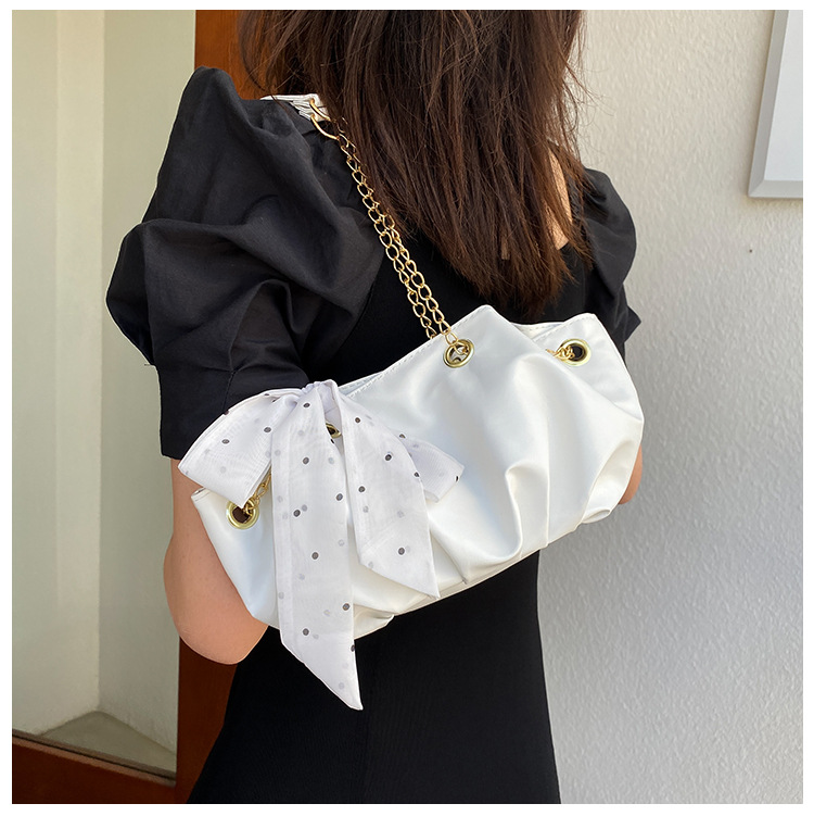Fashion Solid Color Silk Scarf Folds Shoulder Underarm Bag display picture 12