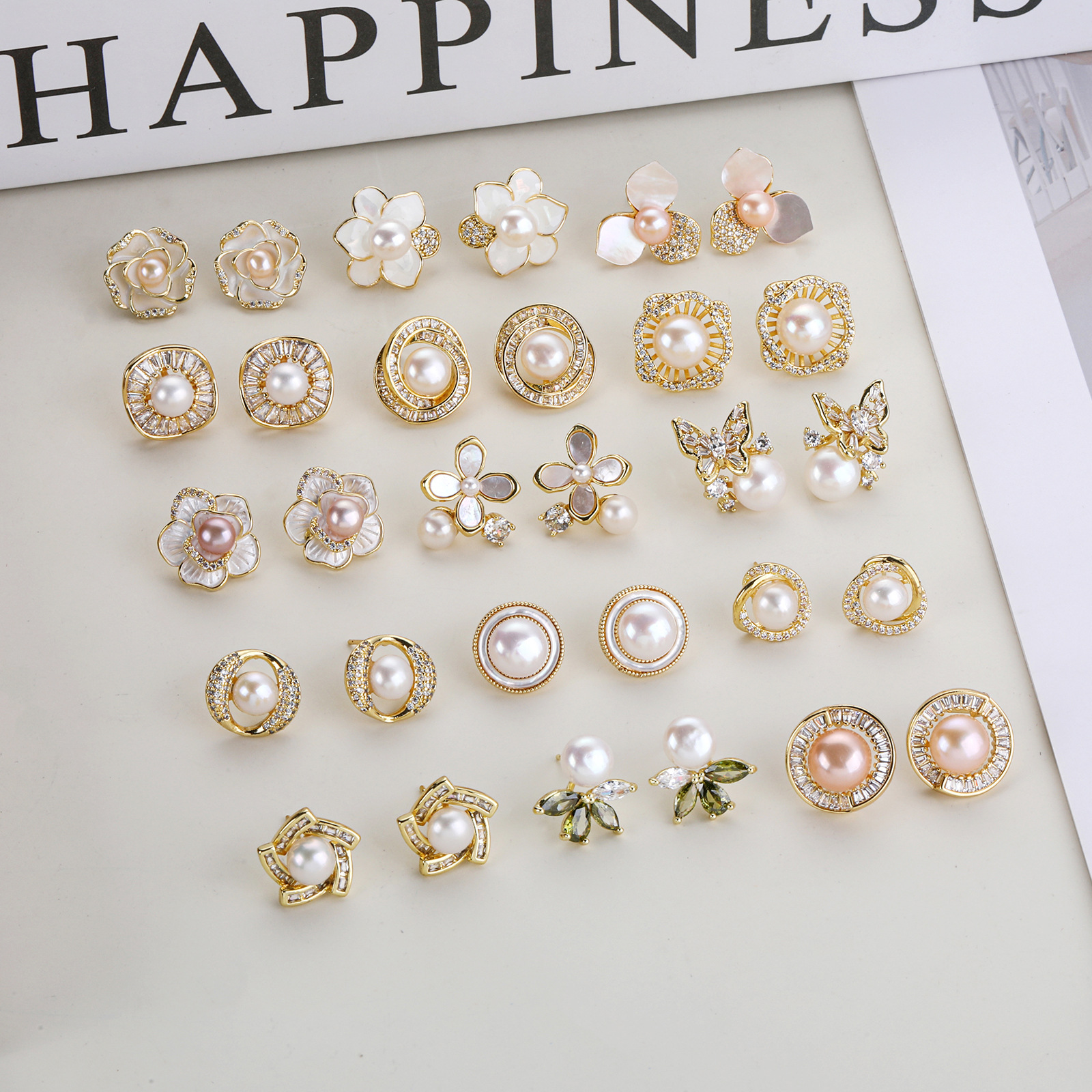 Natural Freshwater Pearl Earrings Plated with 18K Gold, Light Luxury and High-End Floral Earrings, Niche Design, Versatile Earrings