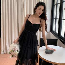明星款女装2026年春夏新款经典黑色气质钻饰连衣裙性感吊带长裙子
