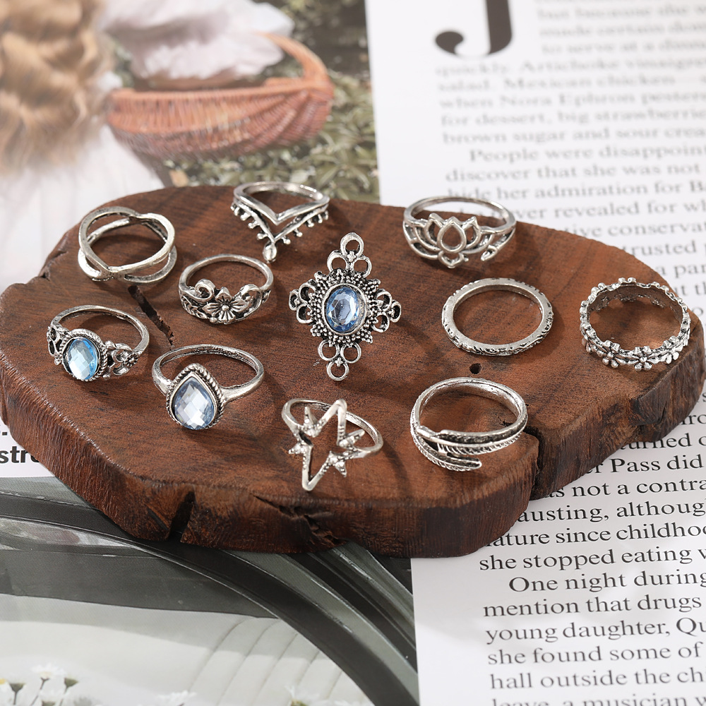 Fashion Solid Color Alloy Plating Inlay Artificial Gemstones Rhinestones Rings 1 Set