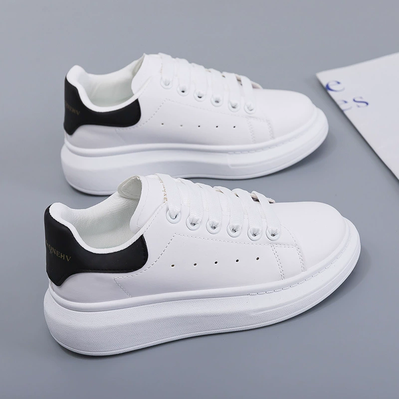 Белые туфли McQueen, парные туфли, новинка 2024 года, универсальная мужская и женская повседневная модная обувь, модные кроссовки на толстой подошве