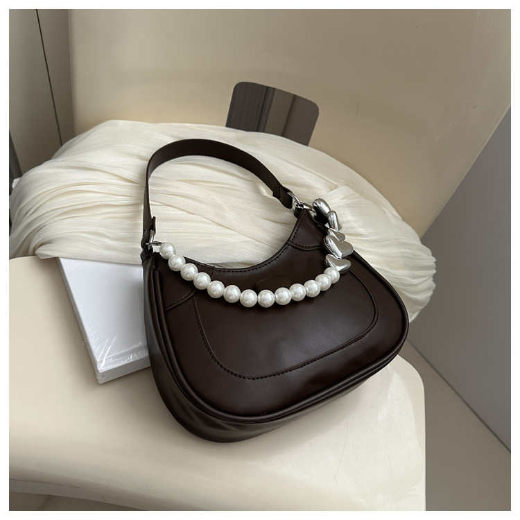 391g Weight Polyester Lining Material Beading, Sewing Thread Fashion Element Zipper Closure Type Single Shoulder Strap Strap Type Underarm Bag Bags Type Casual Occasion Pu Leather Material Heart Shape Pattern All Seasons Season Women's Gender Streetwear Style Dumpling Shape Shape Small Size Women's Small Pu Leather Heart Shape Streetwear Beading Sewing Thread Dumpling Shape Zipper Underarm Bag 4