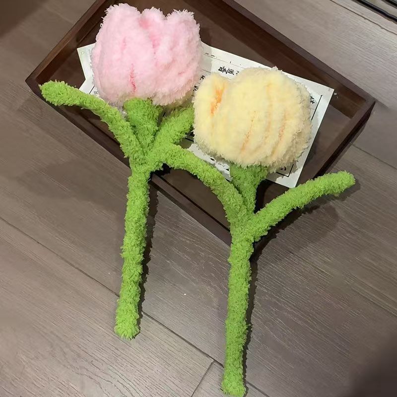 Finished oversized tulip twist bar handmade material bag to express the festival goddess festival 38th gift wholesale Finished oversized tulip twist bar handmade material bag to express the festival goddess festival 38th gift wholesale