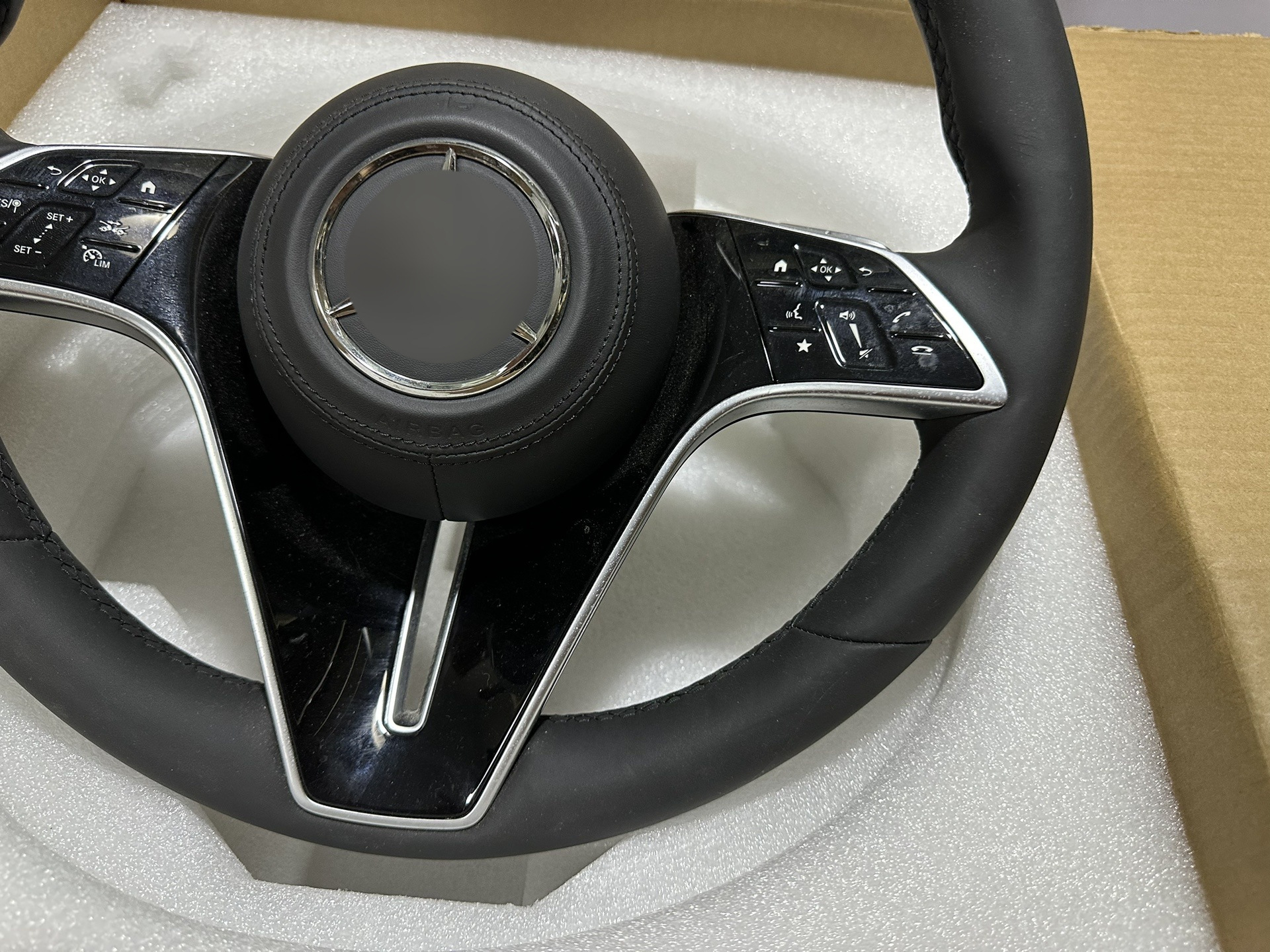 Suitable for Mercedes-Benz modification of A-Class, E-Class, G-Class, C-Class, SG butterfly steering wheel button assembly, universal modification for new and old models