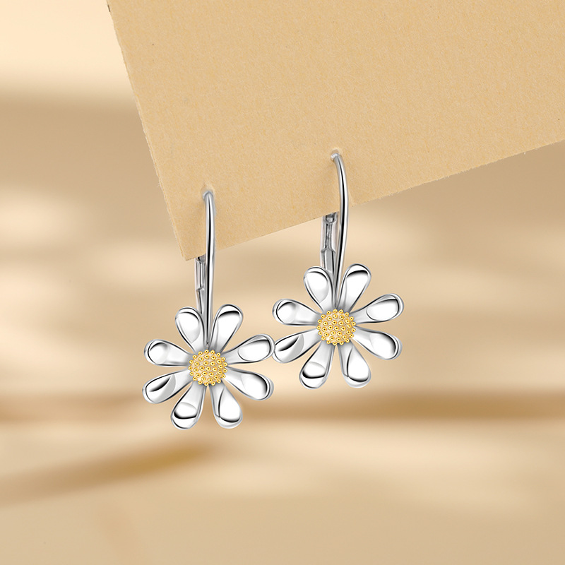 Nuevo estilo transfronterizo S925 plata de ley pequeña margarita flor de sol pendientes botones de oreja mujeres de nicho pendientes de girasol de sentido avanzado