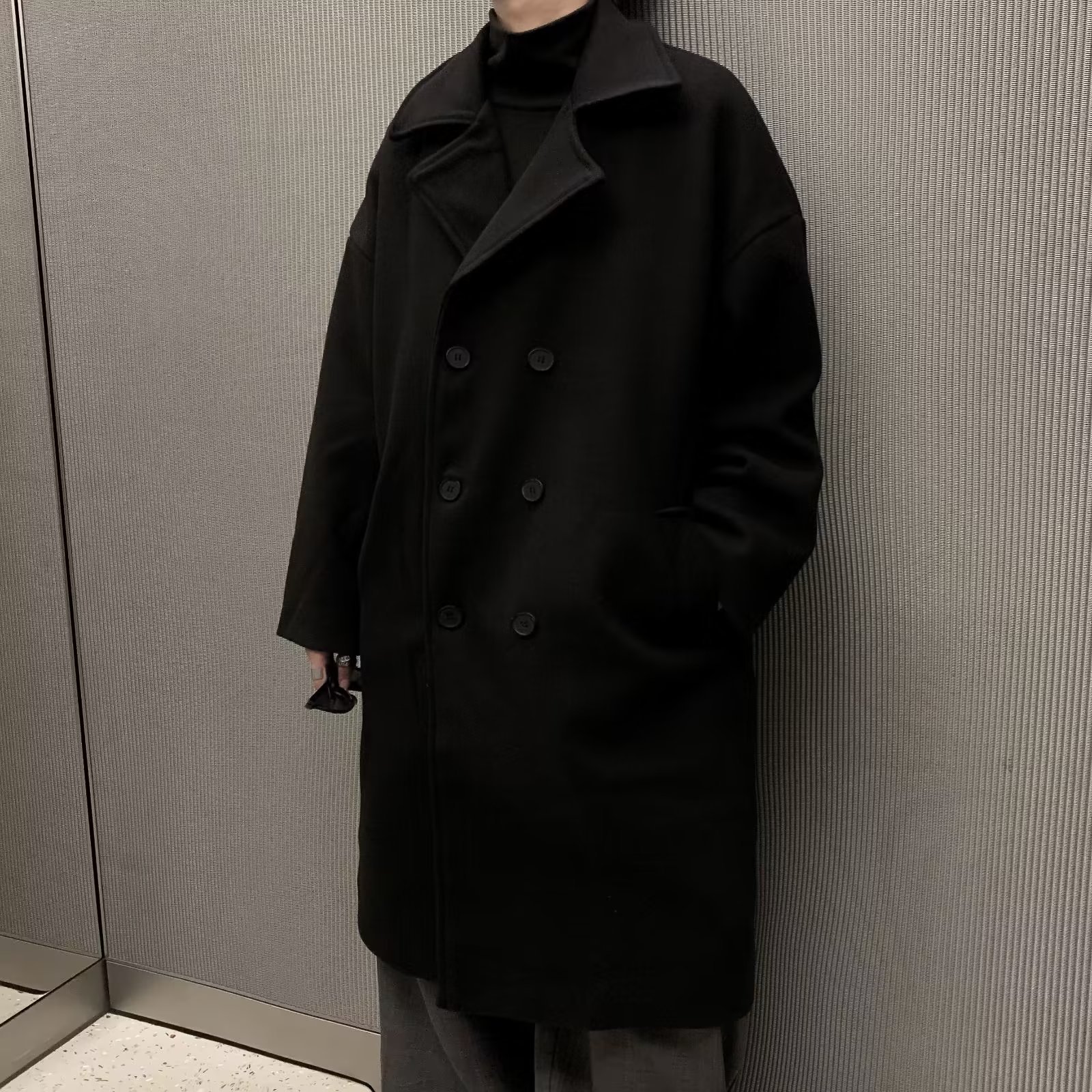 검은색