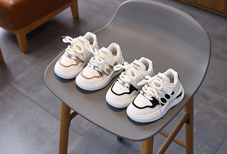 Barnens vita portvinsiga vår- och höstskor, ofta oledade, klockor, anti-läpp-löpskor i läder för pojkar och pojkar._voghion.com