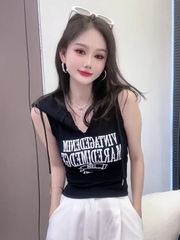 夏の韓国版のアメリカ式アルファベットのプリントの袖なしの帽子のベストの女性の外は洋風のギャルの風の修身の短い上着を着ます。