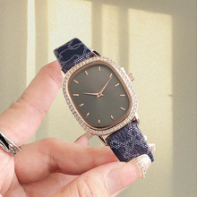 新款設計感女表小方表盤典雅顯瘦高端氣質跨境專供抖音直播款腕表