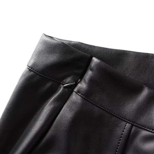 Retro leather demi-season fitted long skirt