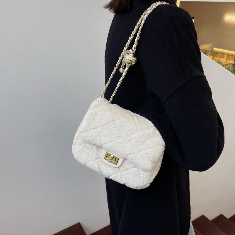 dames 2024 nieuwe kettingstijl diamant raster enkele schouder crossbody pluche tas_voghion.com