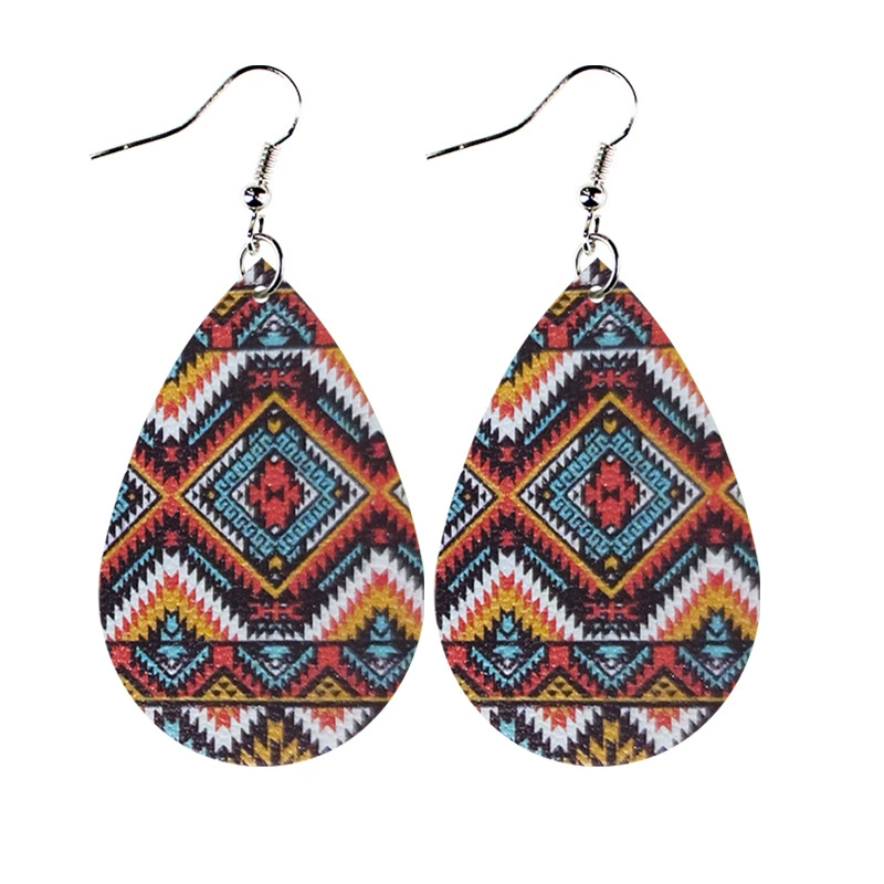 Серьги из кожи в форме слезы, западный племенной тату-близ patterns, лёгкие 6.8×3×0.5 см