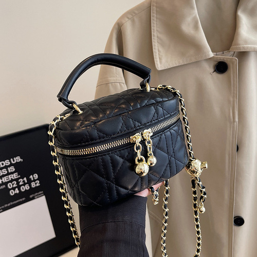 Bag Lady  New Quality Niche Autumn Winter Chain Crossbody Bag Fashion Hand-held Bucket Bag