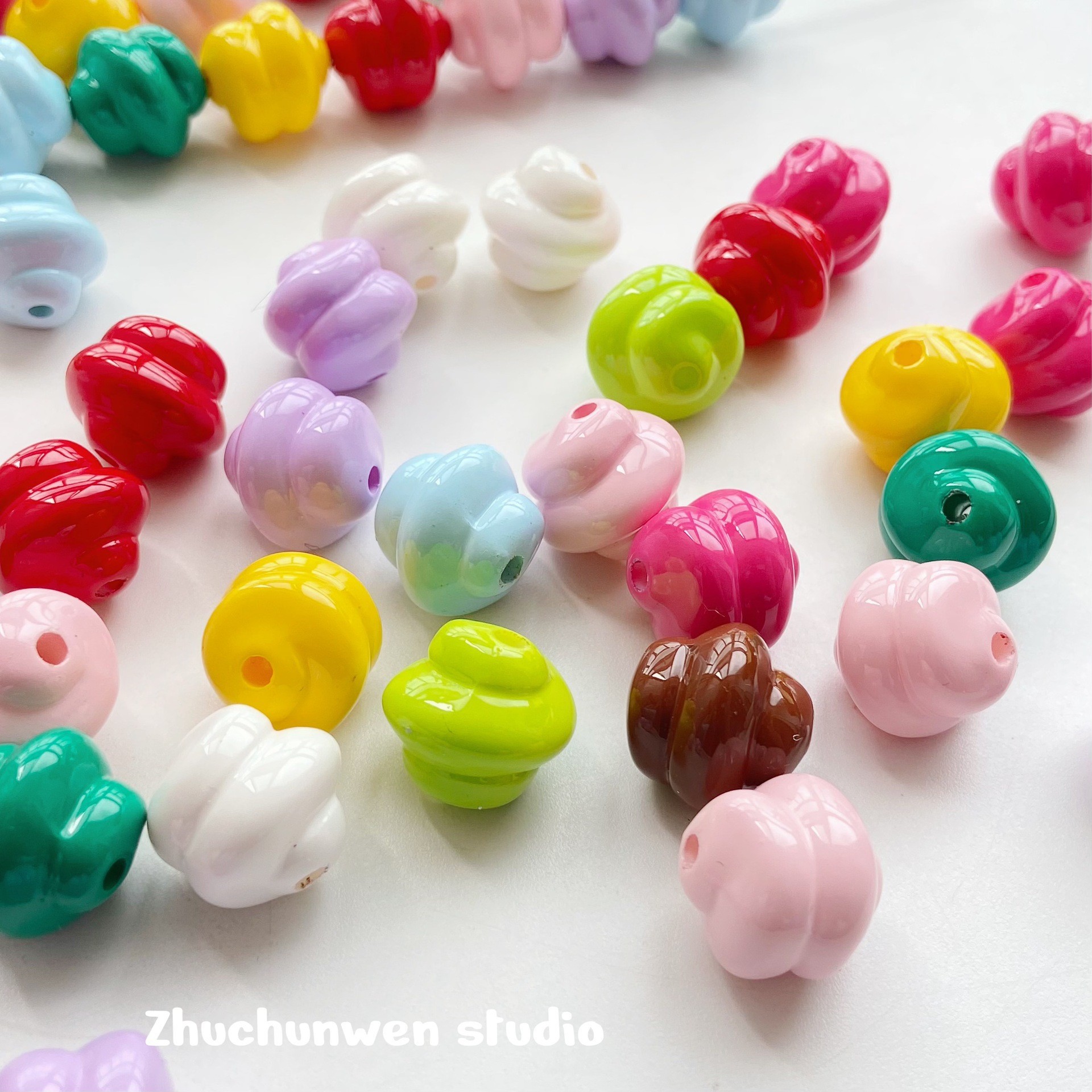 Coloridos cuentas de alta saturación serie de cuerdas de teléfono móvil DIY joyas de cadena en joyas hechas a mano accesorios de cuentas sueltas