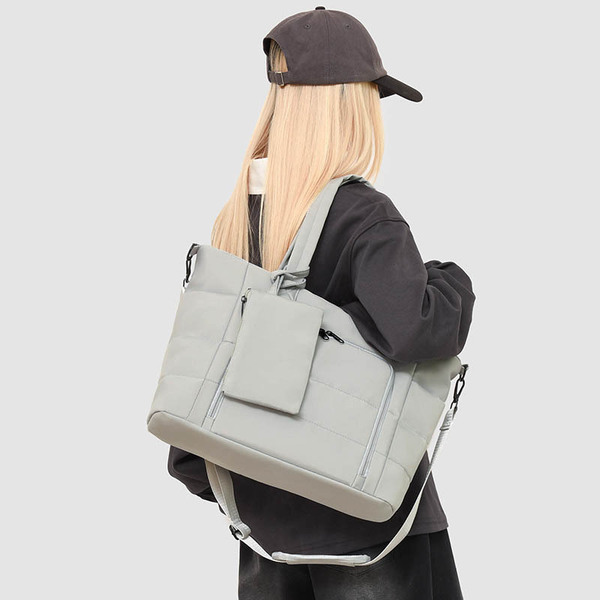 capacious laptop for traveling